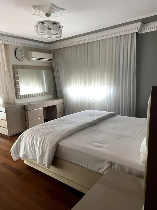 Sisli Nadide Sokak D:5 1+1 Apartment Istanbul
